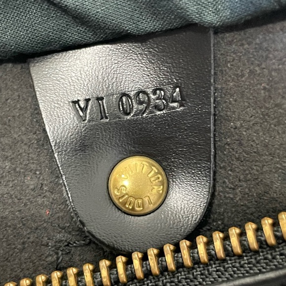 Louis Vuitton speedy 30 black epi - Picture 15 of 16